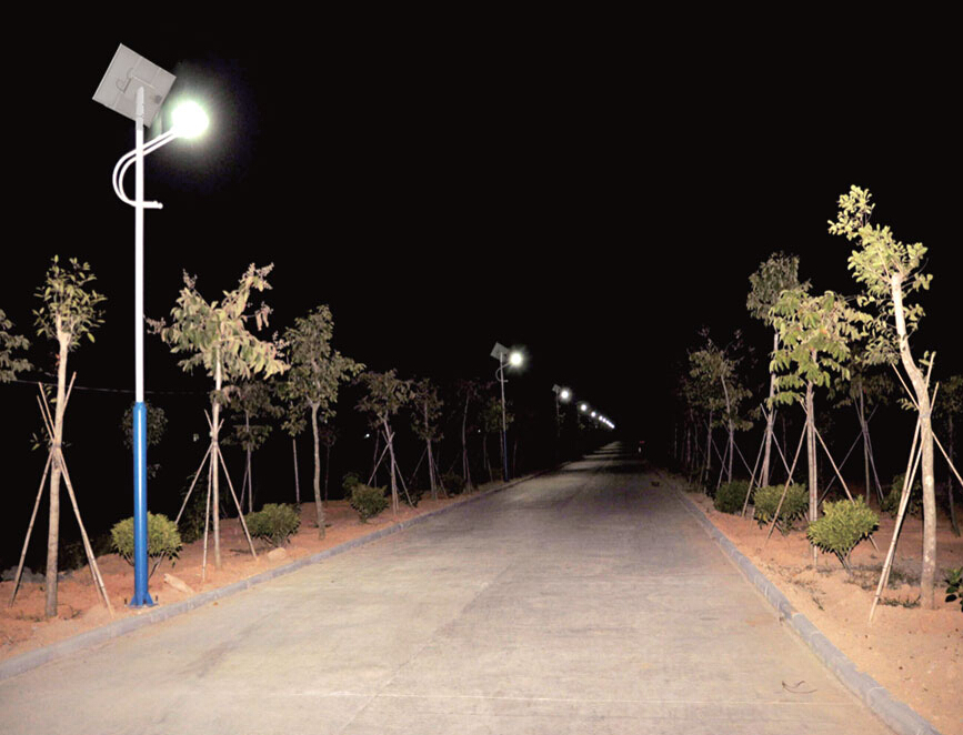 太陽(yáng)能鋰電路燈